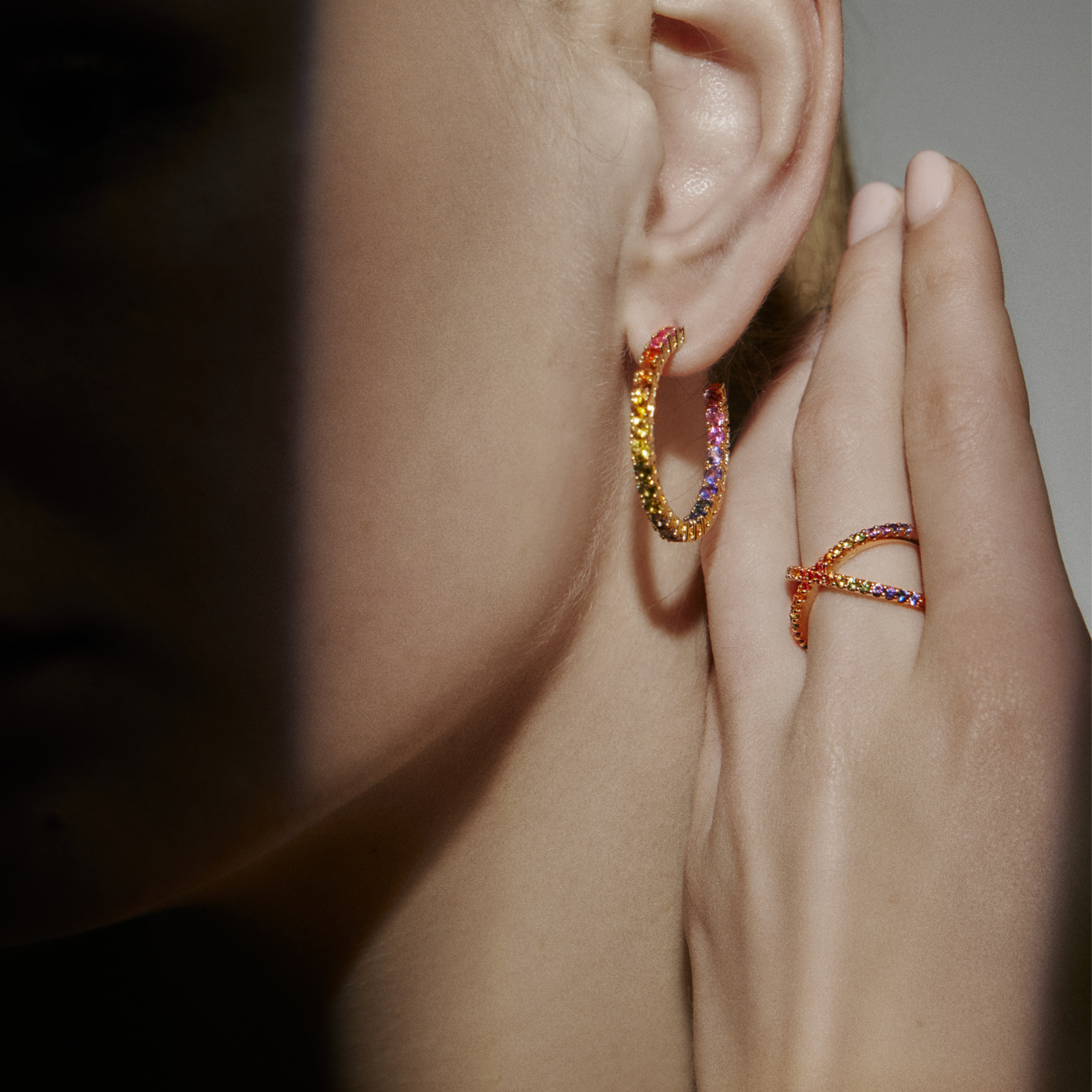 KATIA Classic Rainbow Sapphire Ring