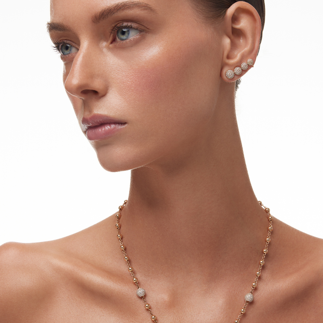 BLACK CAVIAR White Diamond Ear Cuff Single