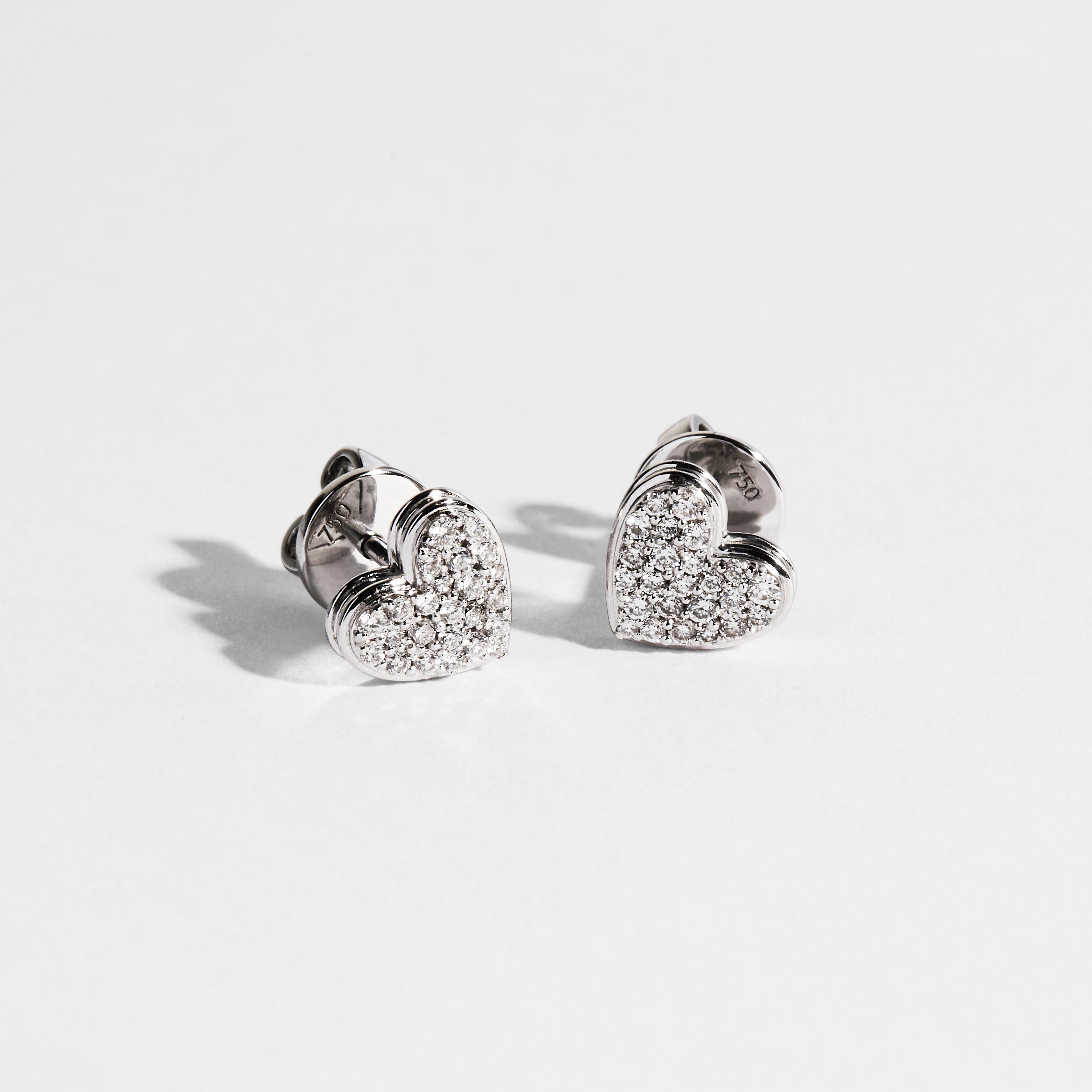 CAVIAR HEART Diamond Earrings Pair