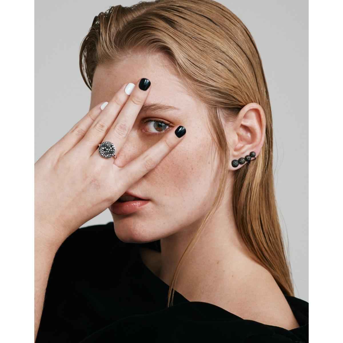 BLACK CAVIAR Black Diamond Ear Cuff Single