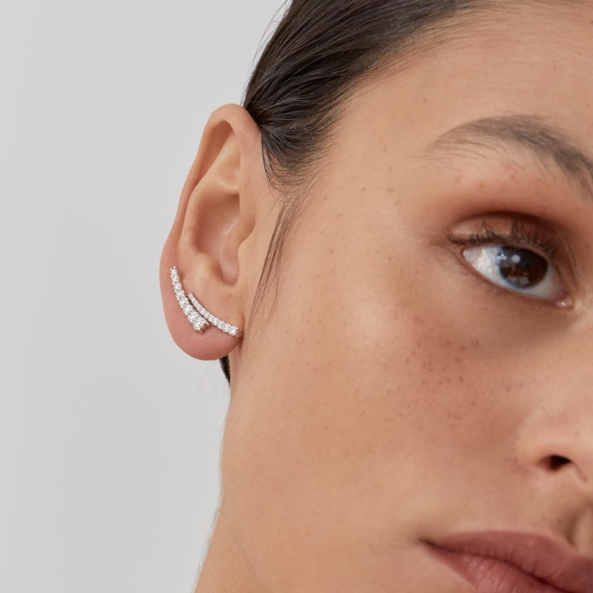 DASHA Superfine Diamond Ear Cuff Single