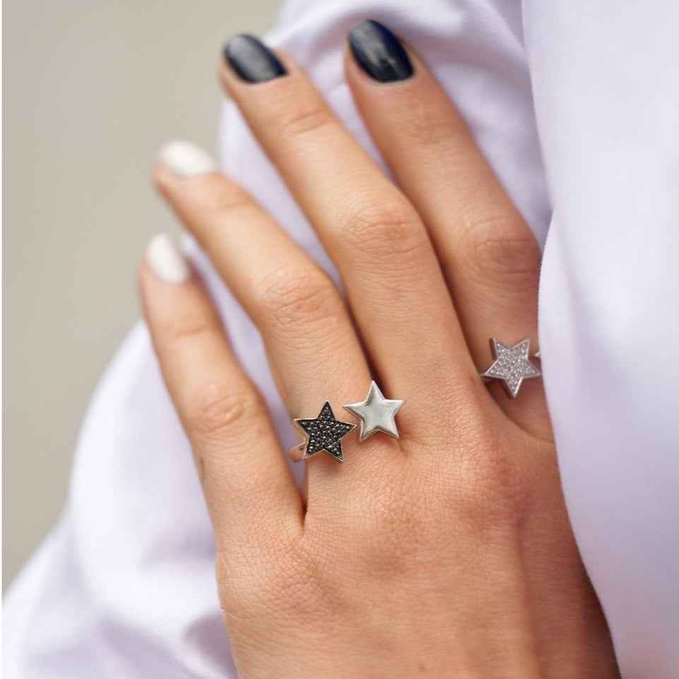 STASIA One Star Black Diamond Ring
