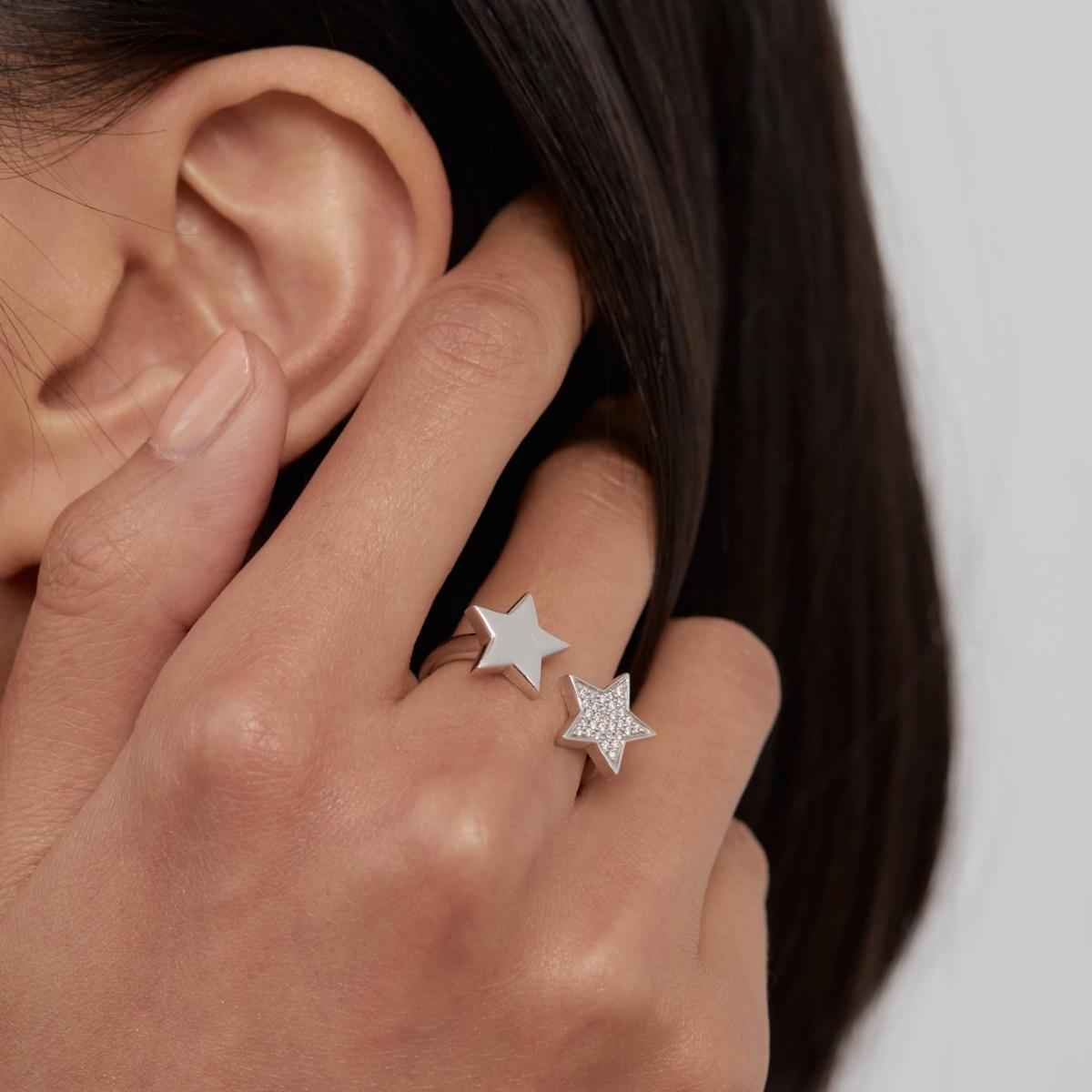 STASIA One Star Diamond Ring