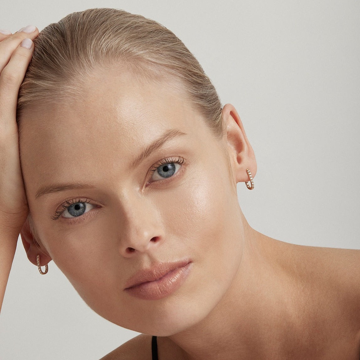LINKA Mini Diamond Earring Single